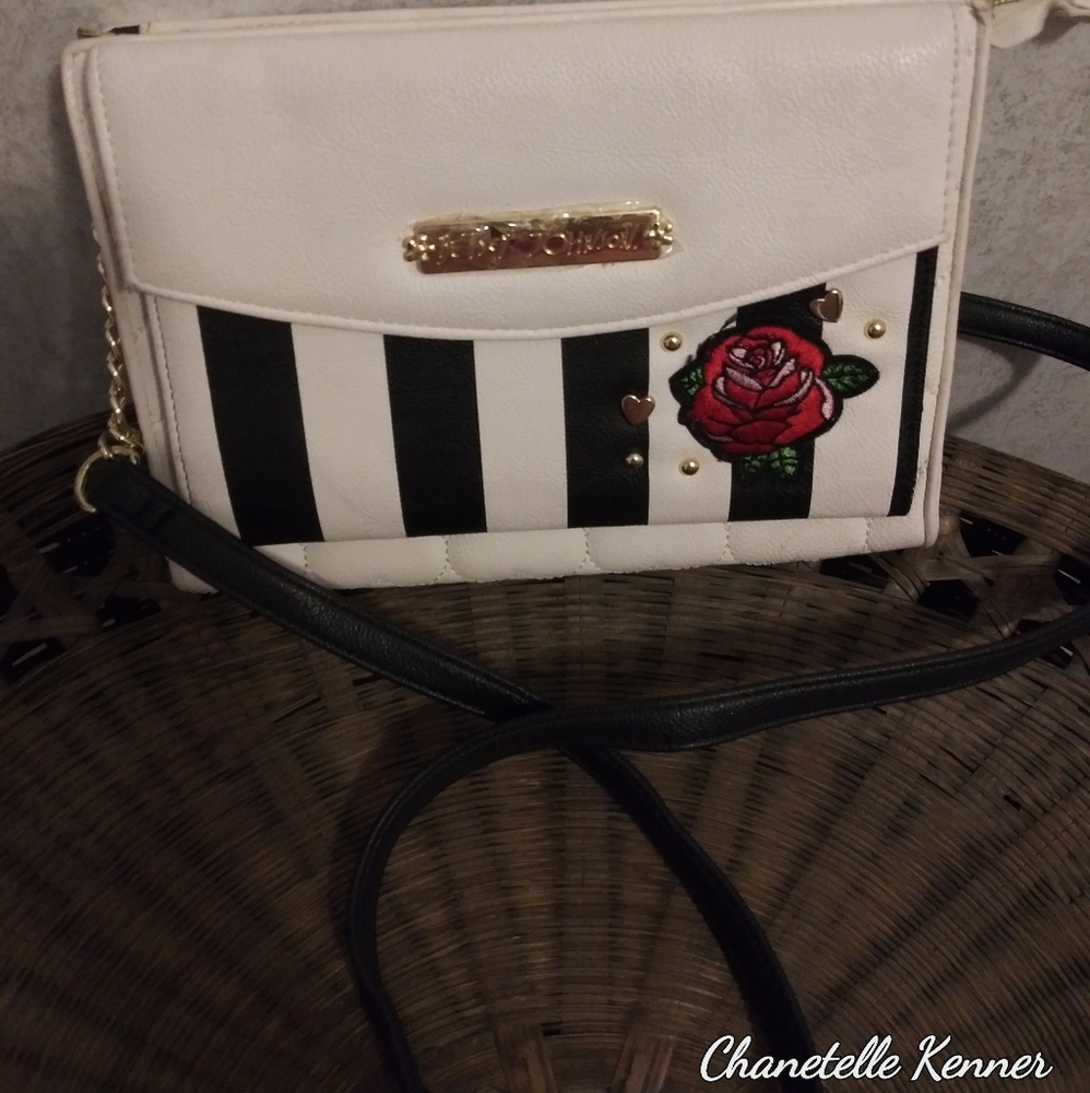 Betsy Johnson wallet purse
